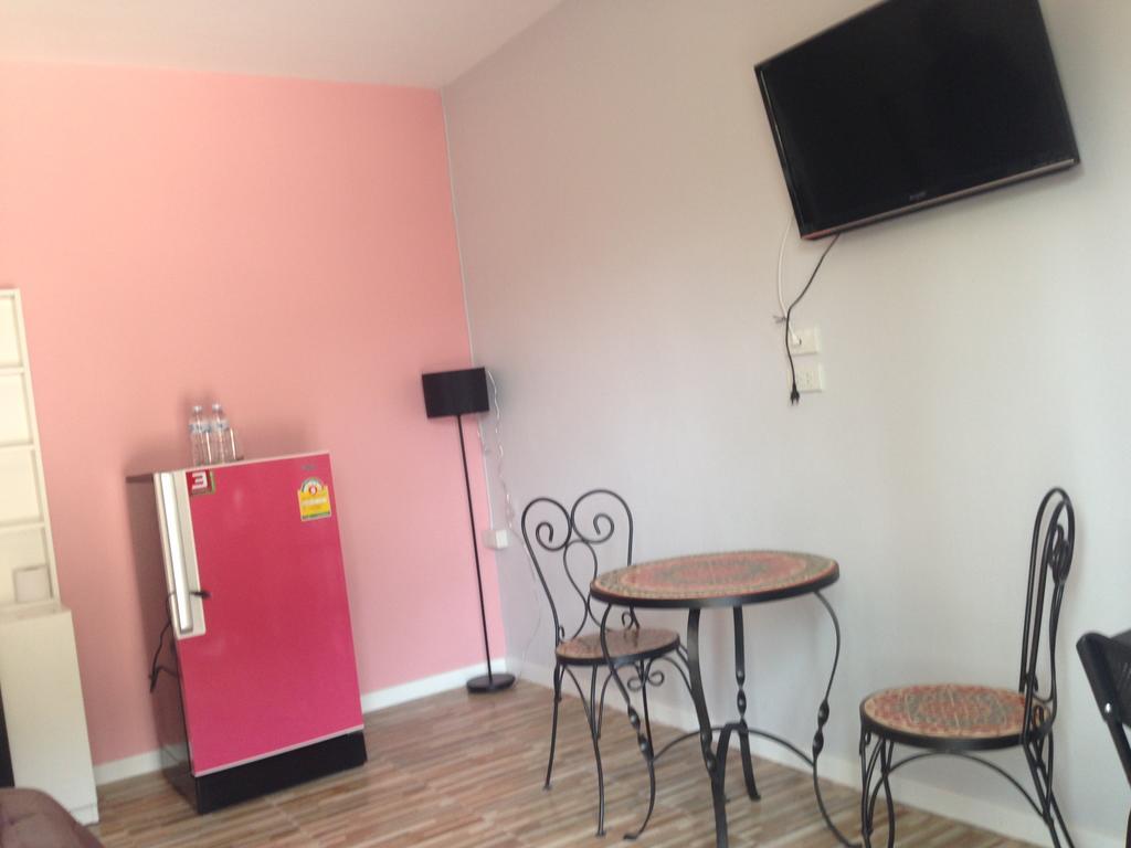 R2 Apartment Service Nakhon Ratchasima Room photo