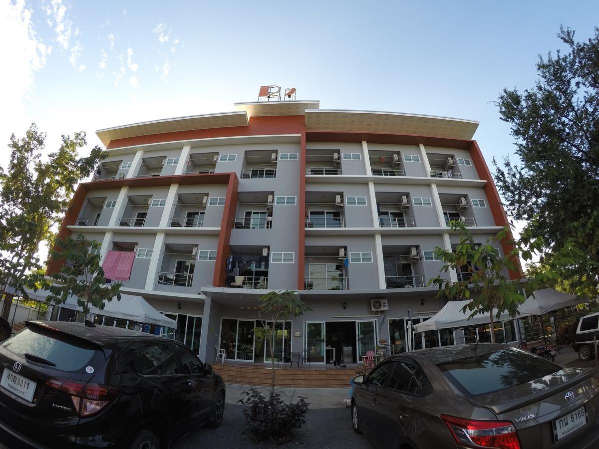 R2 Apartment Service Nakhon Ratchasima Exterior photo