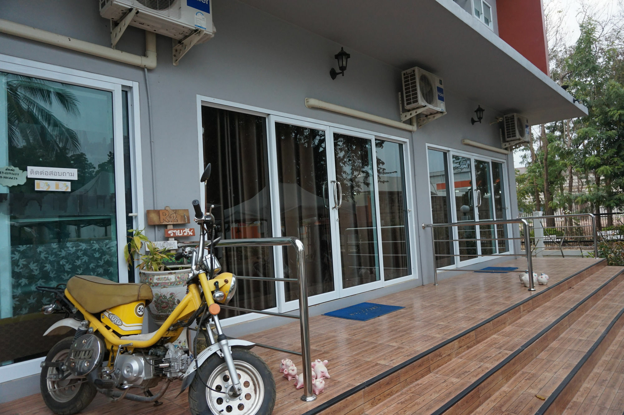 R2 Apartment Service Nakhon Ratchasima Exterior photo
