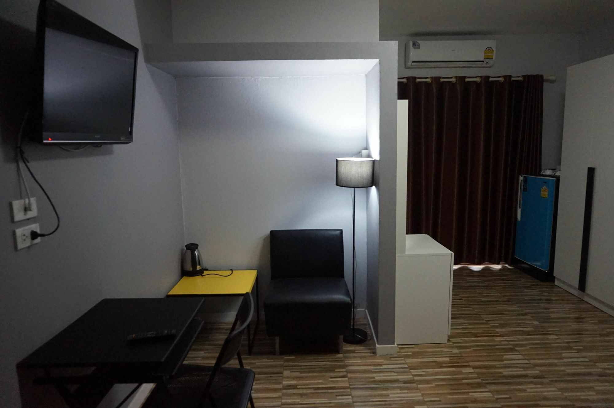 R2 Apartment Service Nakhon Ratchasima Exterior photo